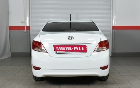 Hyundai Solaris II рестайлинг, 2011 год, 899 995 рублей, 3 фотография