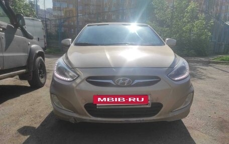 Hyundai Solaris II рестайлинг, 2013 год, 750 000 рублей, 11 фотография