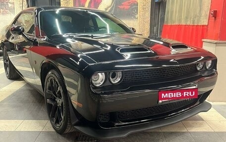 Dodge Challenger III рестайлинг 2, 2020 год, 4 250 000 рублей, 12 фотография