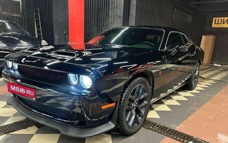 Dodge Challenger III рестайлинг 2, 2020 год, 4 250 000 рублей, 4 фотография