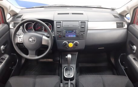 Nissan Tiida, 2010 год, 780 000 рублей, 9 фотография