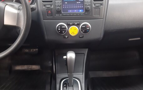 Nissan Tiida, 2010 год, 780 000 рублей, 15 фотография