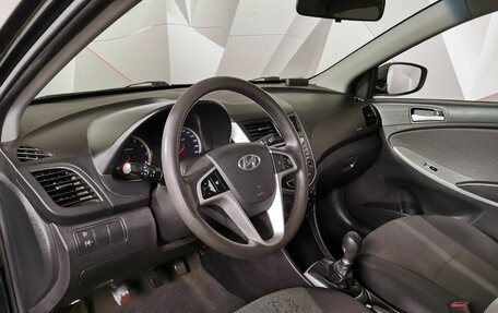 Hyundai Solaris II рестайлинг, 2013 год, 818 000 рублей, 15 фотография