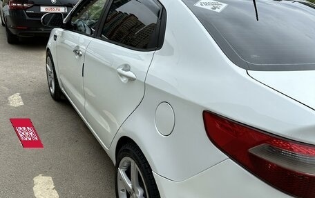 KIA Rio III рестайлинг, 2014 год, 700 000 рублей, 4 фотография