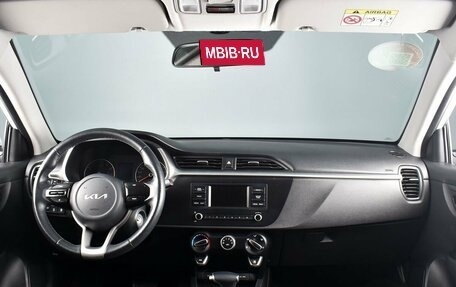 KIA Rio IV, 2021 год, 1 700 999 рублей, 9 фотография