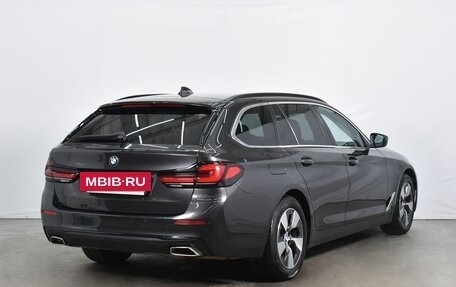 BMW 5 серия, 2020 год, 3 949 995 рублей, 6 фотография