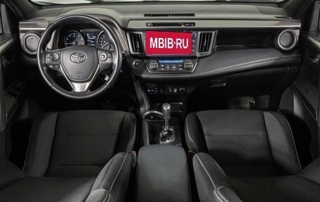 Toyota RAV4, 2019 год, 3 070 000 рублей, 15 фотография