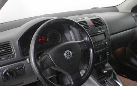 Volkswagen Jetta VI, 2009 год, 570 000 рублей, 13 фотография