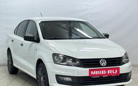 Volkswagen Polo VI (EU Market), 2017 год, 999 900 рублей, 2 фотография