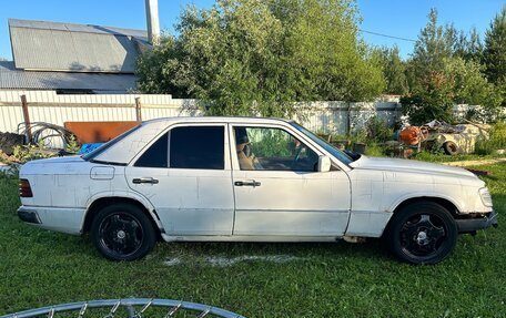 Mercedes-Benz E-Класс, 1992 год, 400 000 рублей, 4 фотография