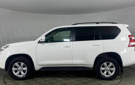 Toyota Land Cruiser Prado 150 рестайлинг 2, 2014 год, 3 300 000 рублей, 8 фотография