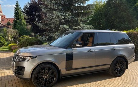 Land Rover Range Rover IV рестайлинг, 2021 год, 15 900 000 рублей, 4 фотография