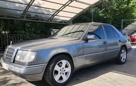 Mercedes-Benz W124, 1987 год, 350 000 рублей, 2 фотография