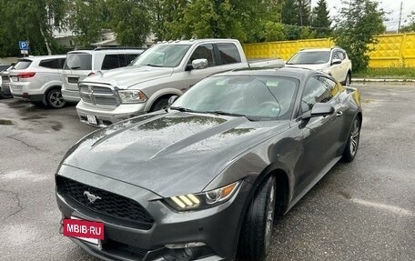 Ford Mustang VI рестайлинг, 2015 год, 2 400 000 рублей, 2 фотография