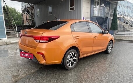 KIA Rio IV, 2018 год, 1 555 000 рублей, 3 фотография