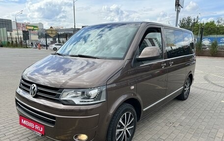 Volkswagen Multivan T5, 2013 год, 2 800 000 рублей, 3 фотография