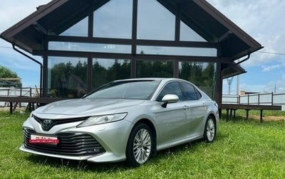 Toyota Camry, 2019 год, 3 300 000 рублей, 1 фотография