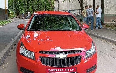 Chevrolet Cruze II, 2012 год, 900 000 рублей, 2 фотография