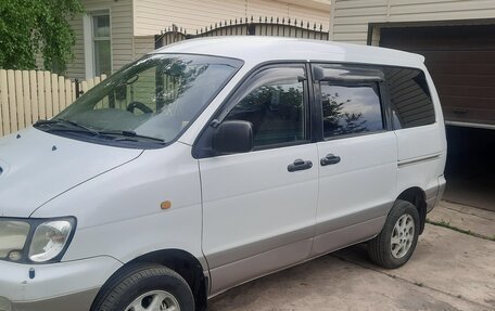 Toyota Lite Ace IV, 2000 год, 595 000 рублей, 1 фотография