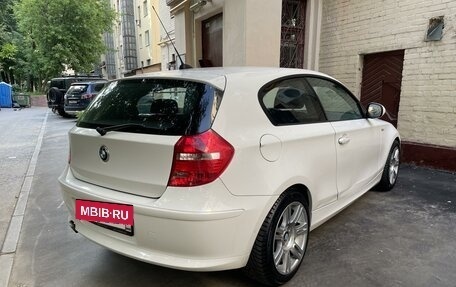 BMW 1 серия, 2011 год, 955 000 рублей, 3 фотография