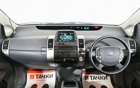 Toyota Prius, 2008 год, 1 110 000 рублей, 13 фотография