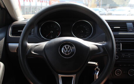 Volkswagen Jetta VI, 2015 год, 1 344 000 рублей, 10 фотография