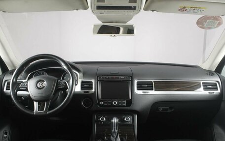 Volkswagen Touareg III, 2015 год, 2 710 999 рублей, 8 фотография