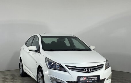 Hyundai Solaris II рестайлинг, 2015 год, 999 000 рублей, 3 фотография