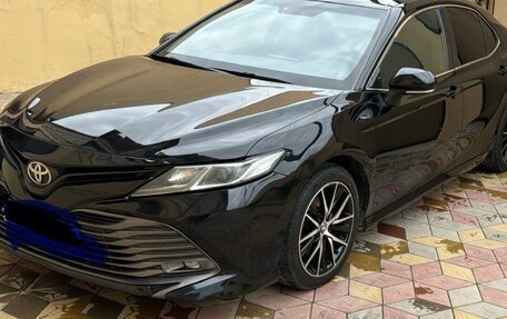 Toyota Camry, 2018 год, 2 250 000 рублей, 1 фотография