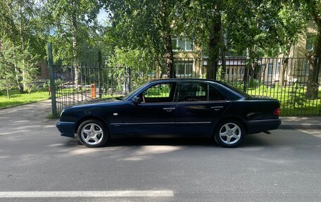 Mercedes-Benz E-Класс, 1997 год, 400 000 рублей, 3 фотография