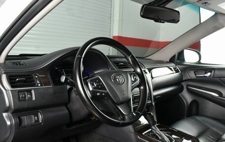 Toyota Camry, 2017 год, 2 710 995 рублей, 7 фотография