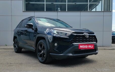 Toyota RAV4, 2021 год, 3 850 000 рублей, 3 фотография