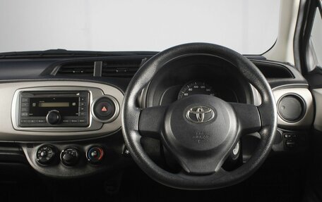 Toyota Vitz, 2012 год, 979 995 рублей, 9 фотография