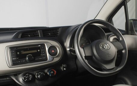 Toyota Vitz, 2012 год, 979 995 рублей, 11 фотография