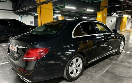 Mercedes-Benz E-Класс, 2016 год, 2 800 000 рублей, 3 фотография