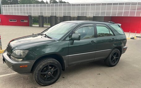 Lexus RX IV рестайлинг, 1998 год, 930 000 рублей, 1 фотография