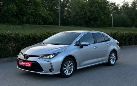 Toyota Corolla, 2019 год, 1 950 000 рублей, 1 фотография