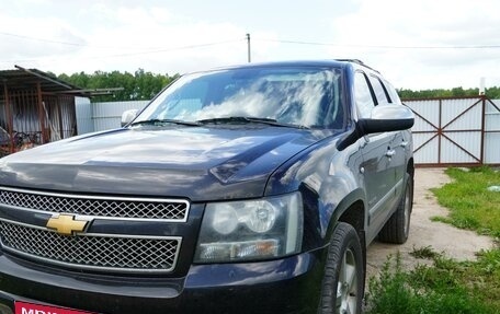 Chevrolet Tahoe III, 2012 год, 2 200 000 рублей, 1 фотография