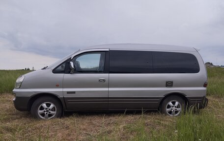 Hyundai H-1 II рестайлинг, 2007 год, 1 490 000 рублей, 1 фотография