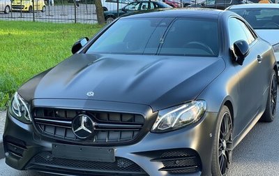 Mercedes-Benz E-Класс, 2019 год, 4 700 000 рублей, 1 фотография
