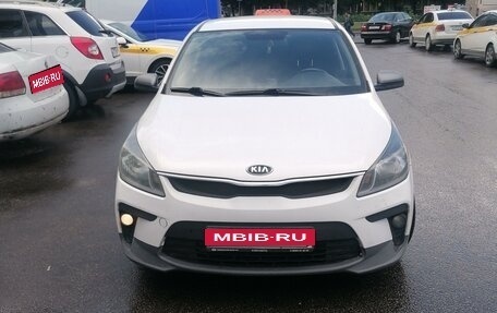 KIA Rio IV, 2017 год, 950 000 рублей, 1 фотография