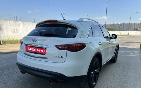 Infiniti FX II, 2010 год, 2 190 000 рублей, 3 фотография