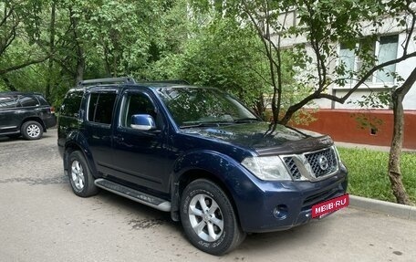 Nissan Pathfinder, 2010 год, 1 550 000 рублей, 2 фотография