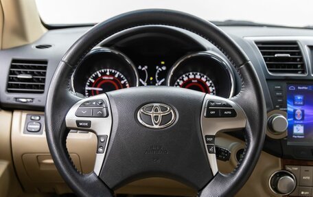 Toyota Highlander III, 2012 год, 2 557 000 рублей, 14 фотография