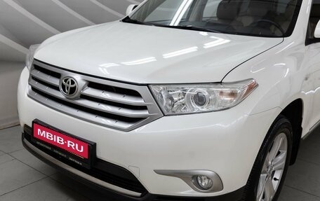 Toyota Highlander III, 2012 год, 2 557 000 рублей, 9 фотография
