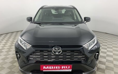 Toyota RAV4, 2023 год, 5 500 000 рублей, 2 фотография