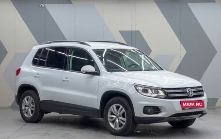 Volkswagen Tiguan I, 2016 год, 2 250 000 рублей, 3 фотография