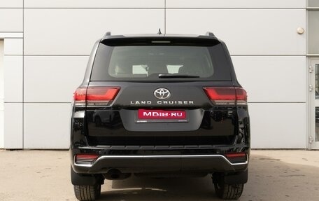 Toyota Land Cruiser, 2023 год, 13 899 000 рублей, 4 фотография