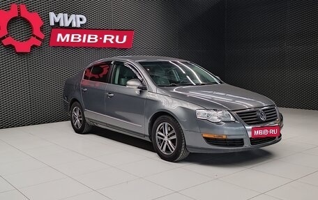 Volkswagen Passat B6, 2005 год, 599 000 рублей, 1 фотография