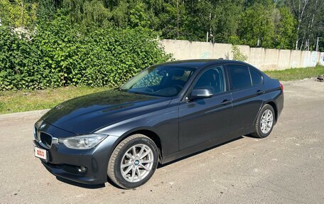 BMW 3 серия, 2014 год, 1 430 000 рублей, 3 фотография